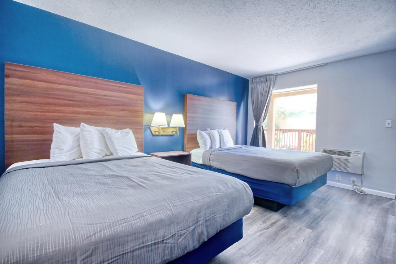 فندق South Seas Ocean Front شاطئ ميرتل المظهر الخارجي الصورة